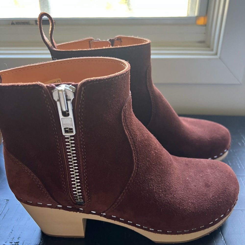 Swedish Hasbeens Brown Suede Ankle Booties